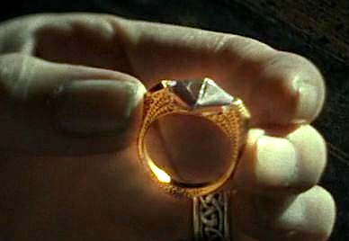 CurseMarvoloGaunt'sRing.png